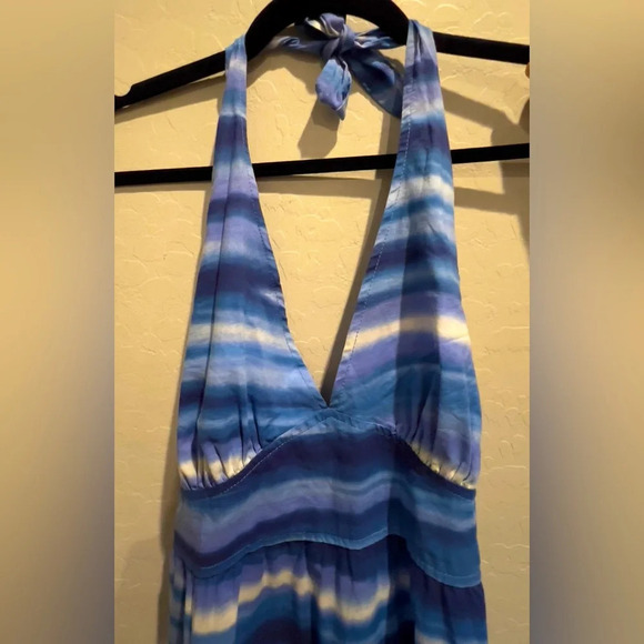 Tommy Bahama Dresses & Skirts - Tommy Bahama Large Maxi Halter dress